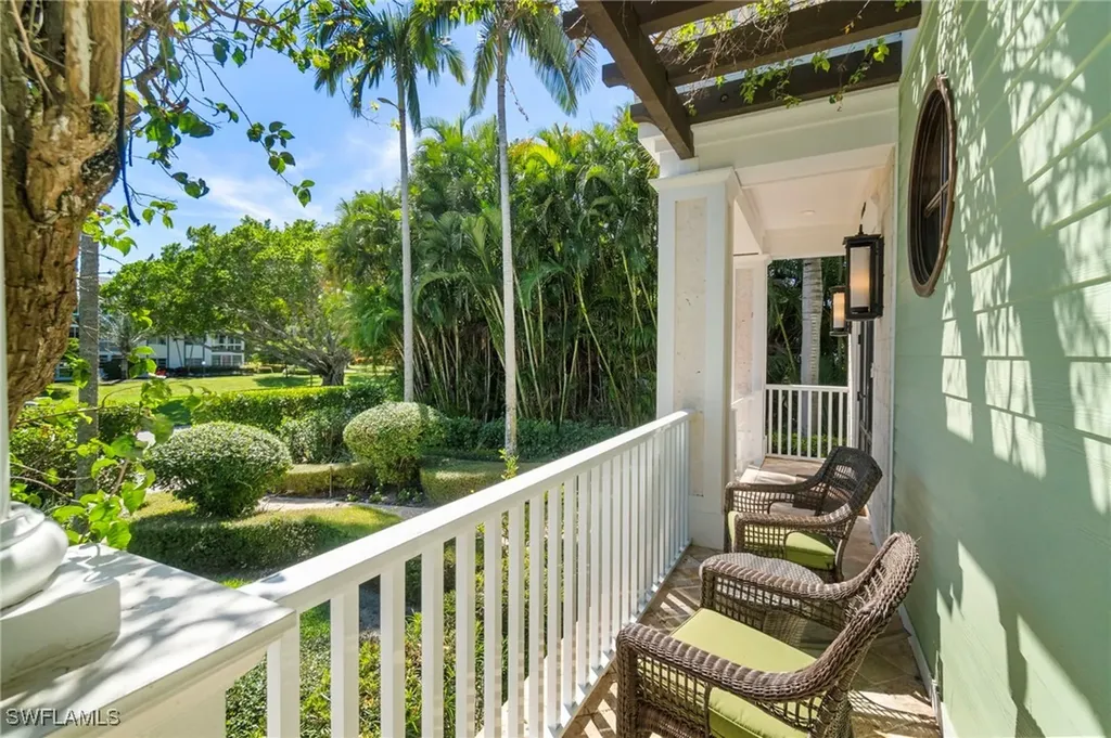 645 Broad Avenue S Naples FL 34102
