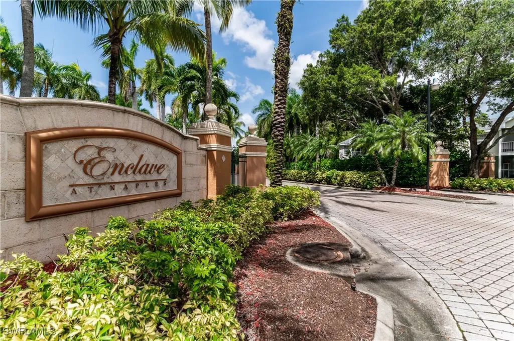 1230 Wildwood Lakes Boulevard Naples FL 34104