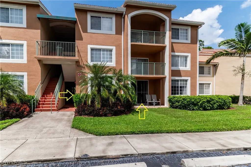 1230 Wildwood Lakes Boulevard Naples FL 34104