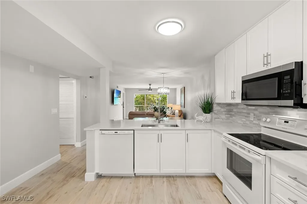 3071 Sandpiper Bay Circle Naples FL 34112