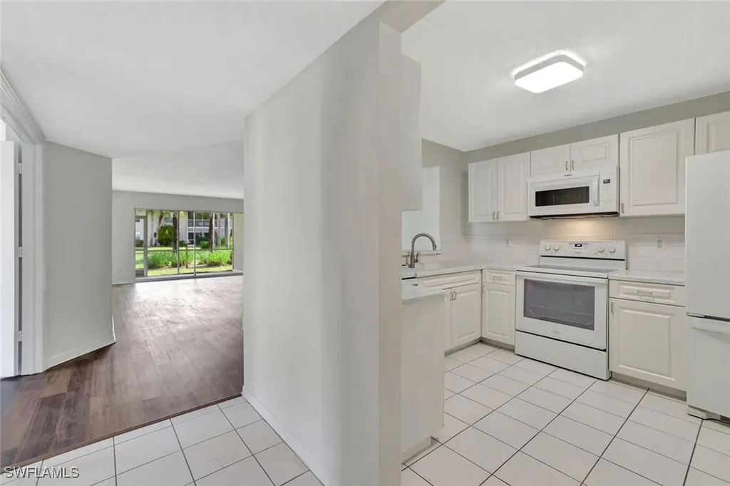 729 Landover Court Naples FL 34104