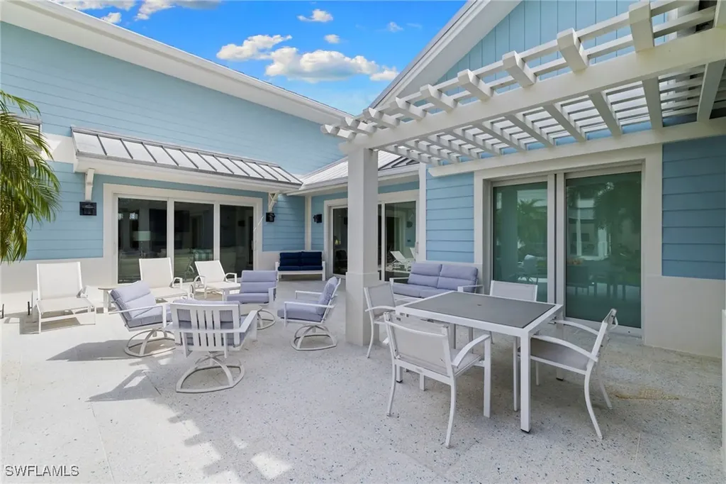 2961 Sanborn Avenue Naples FL 34120