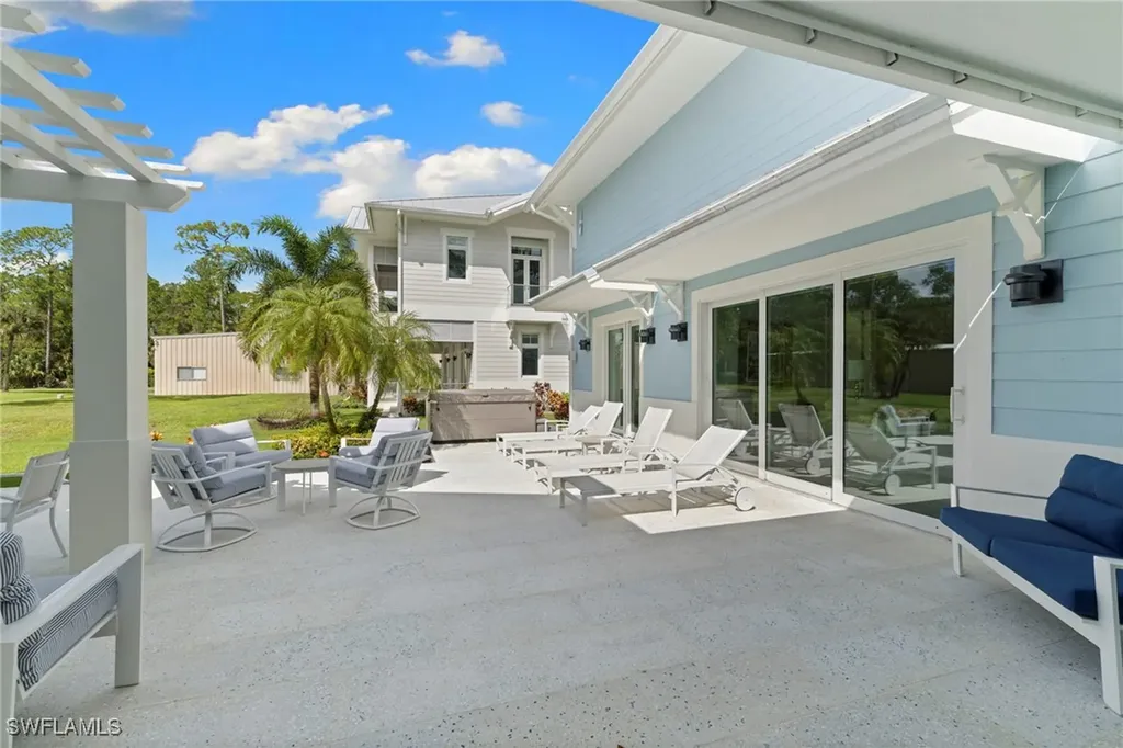 2961 Sanborn Avenue Naples FL 34120