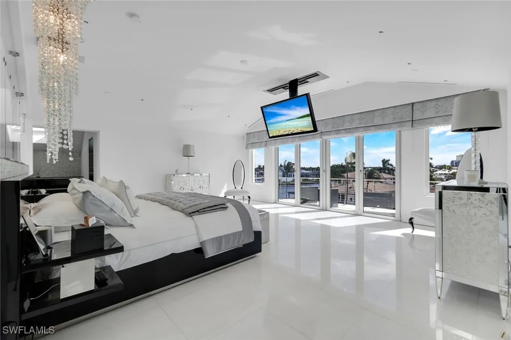 260 Channel Drive Naples FL 34108