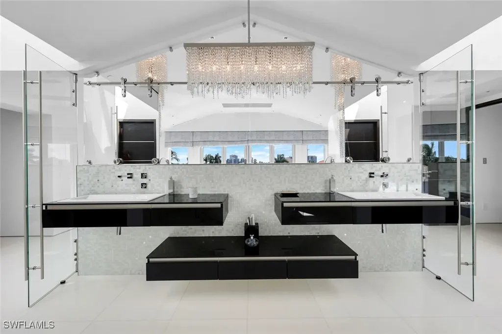 260 Channel Drive Naples FL 34108