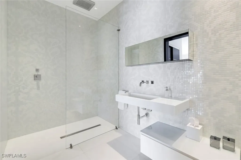 260 Channel Drive Naples FL 34108