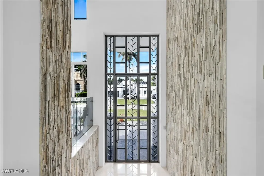 260 Channel Drive Naples FL 34108