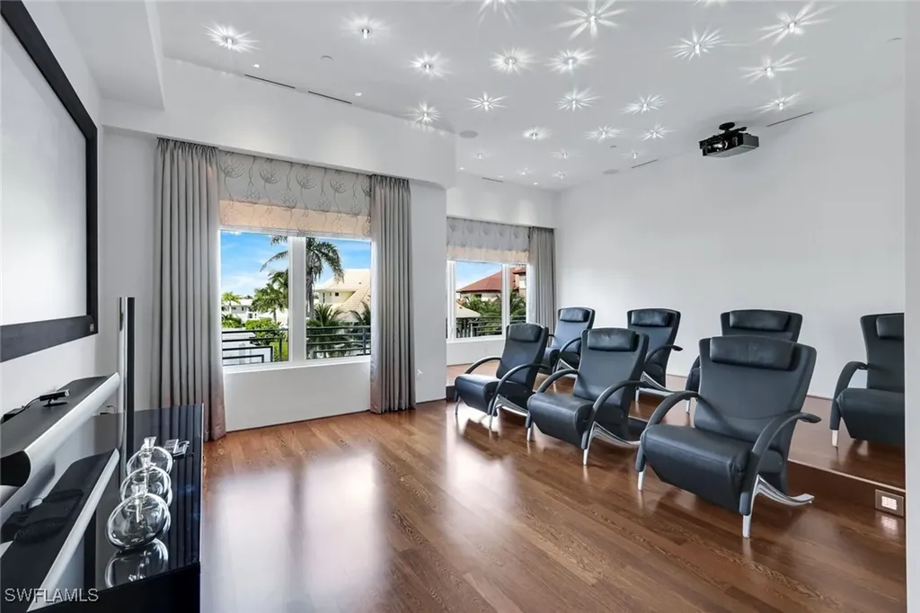 260 Channel Drive Naples FL 34108