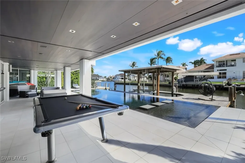 260 Channel Drive Naples FL 34108