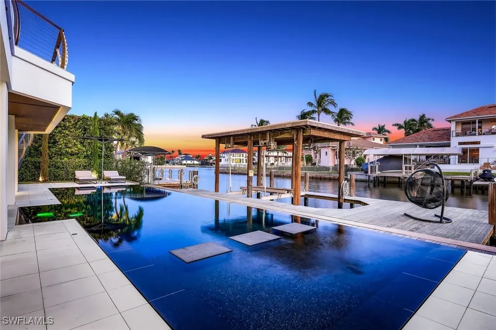 260 Channel Drive Naples FL 34108