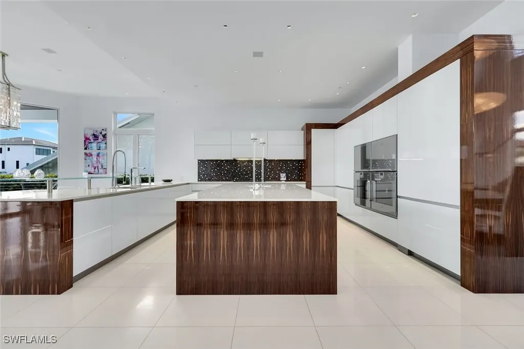 260 Channel Drive Naples FL 34108