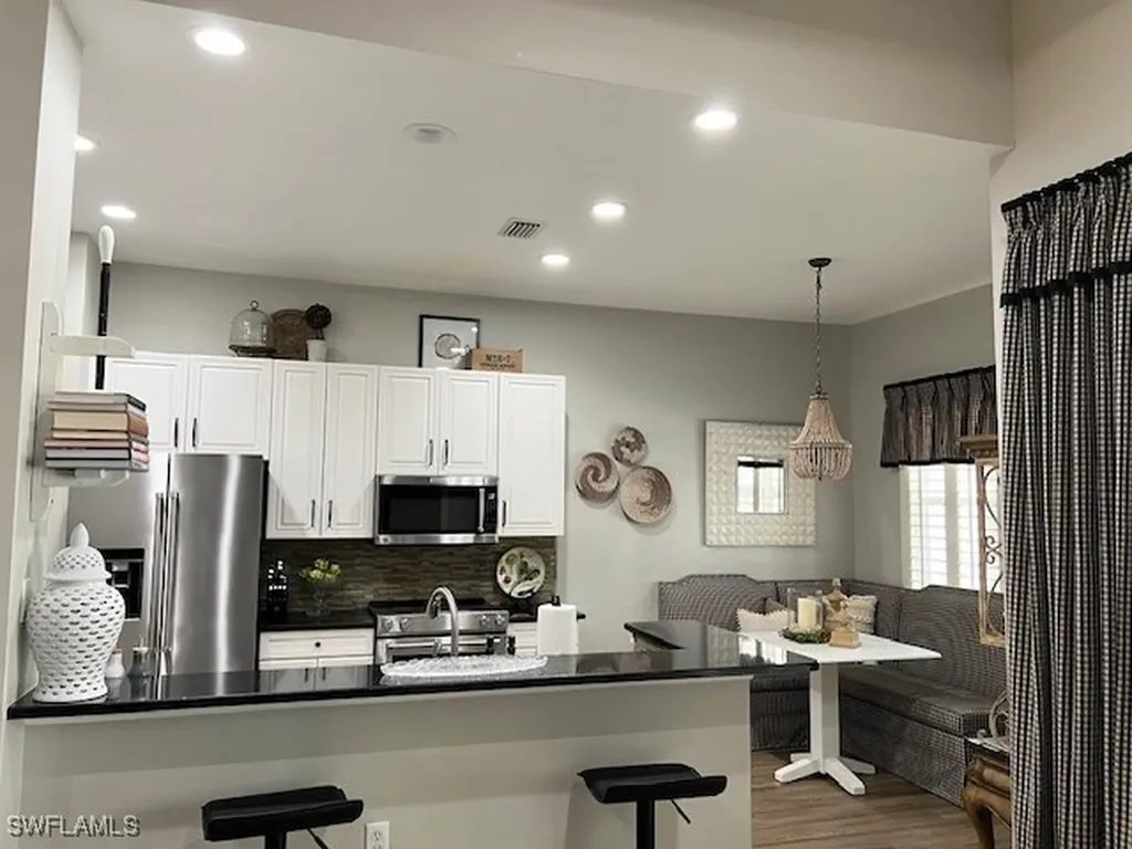 3411 Sandpiper Way Naples FL 34109