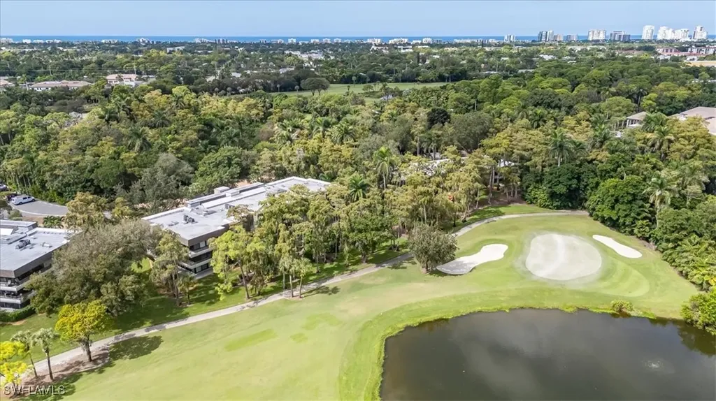 103 Clubhouse Lane Naples FL 34105