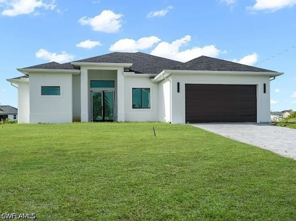 31 NW 19th Terrace Cape Coral FL 33993