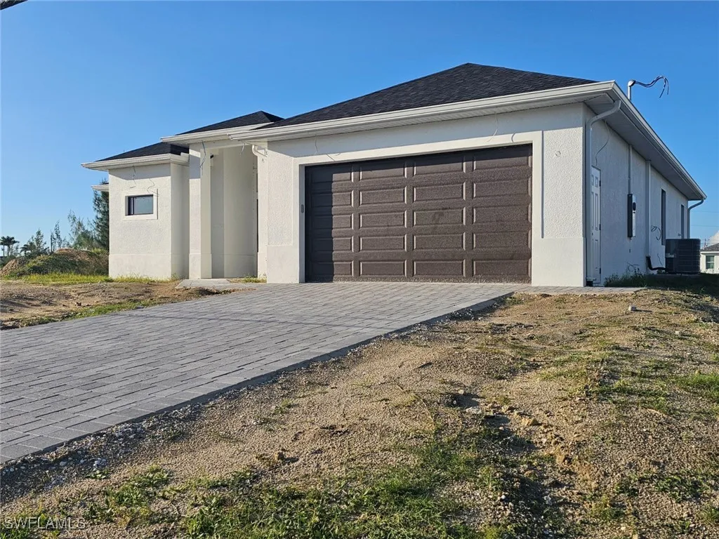 31 NW 19th Terrace Cape Coral FL 33993