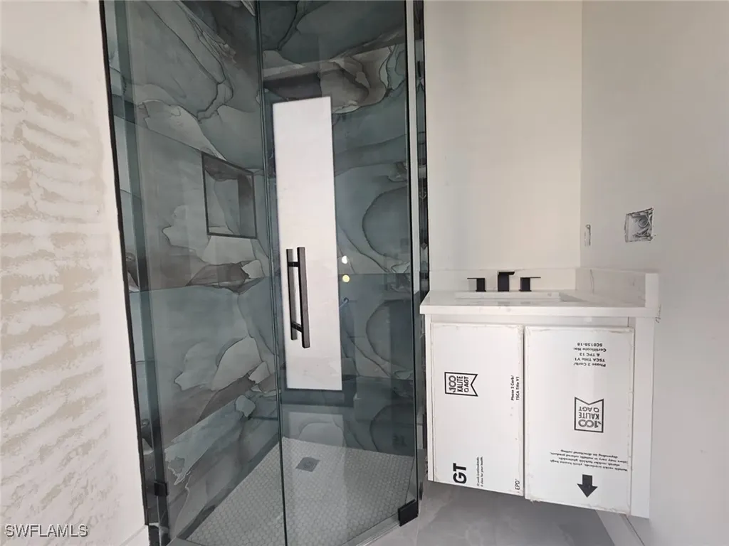 31 NW 19th Terrace Cape Coral FL 33993