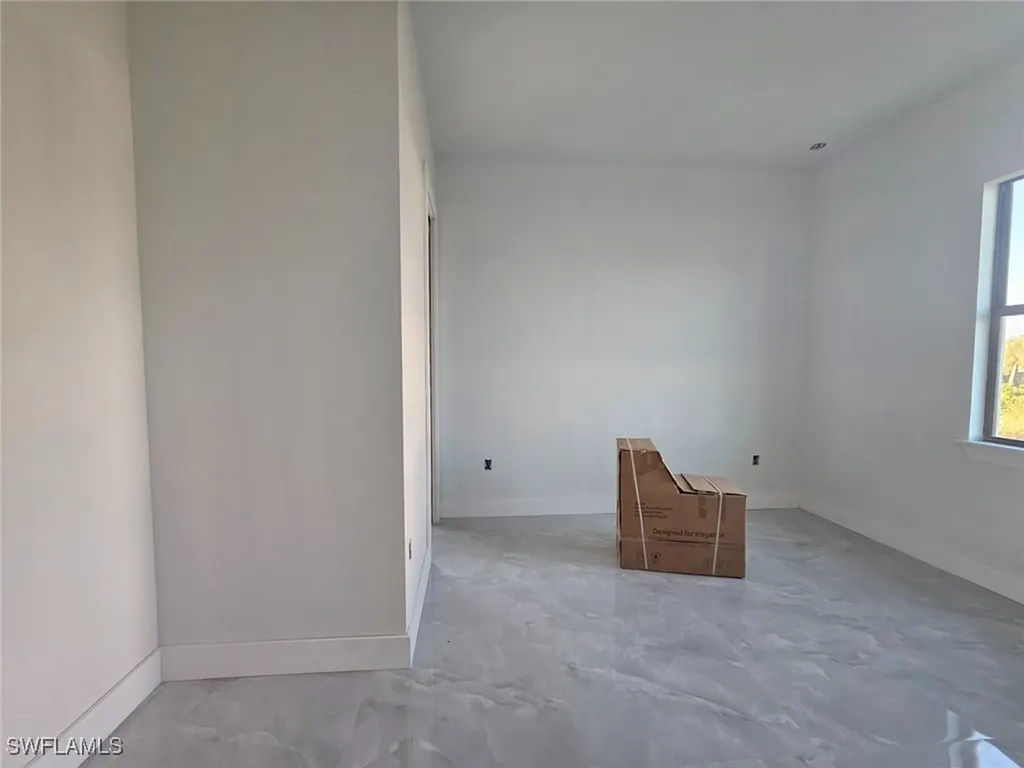 31 NW 19th Terrace Cape Coral FL 33993