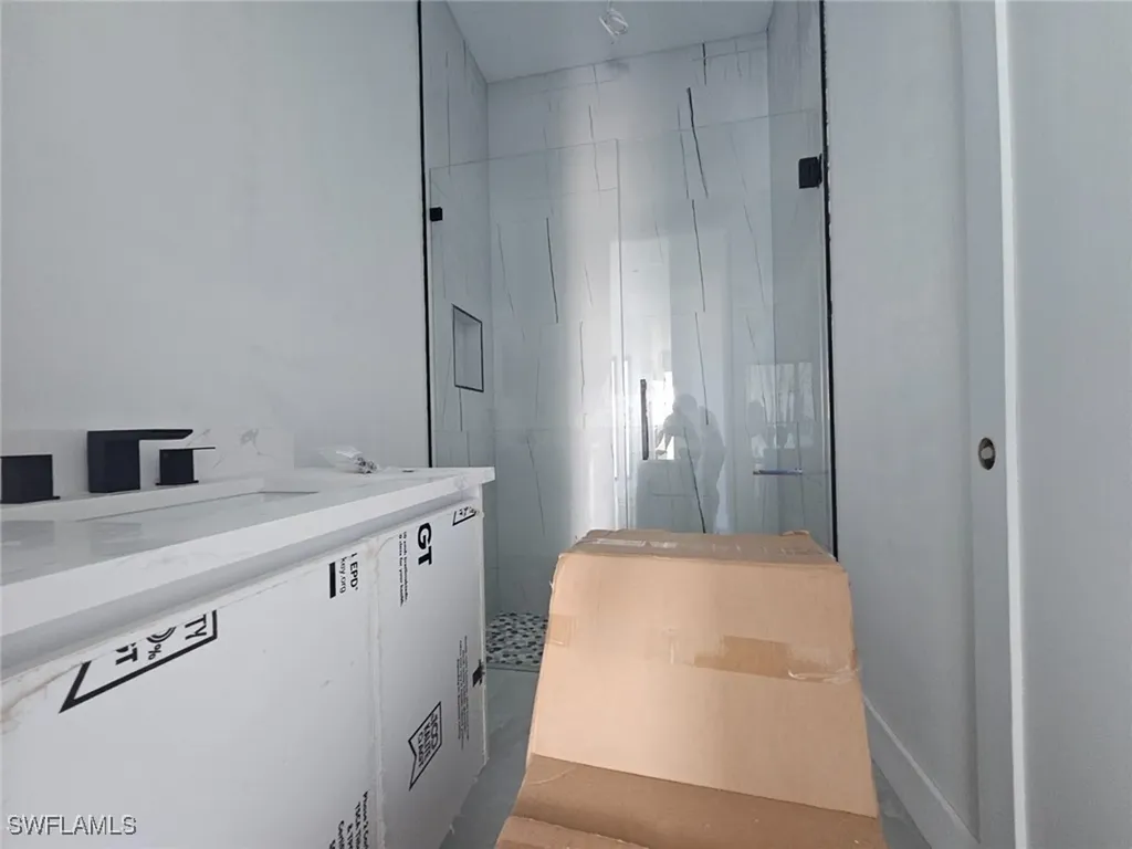 31 NW 19th Terrace Cape Coral FL 33993