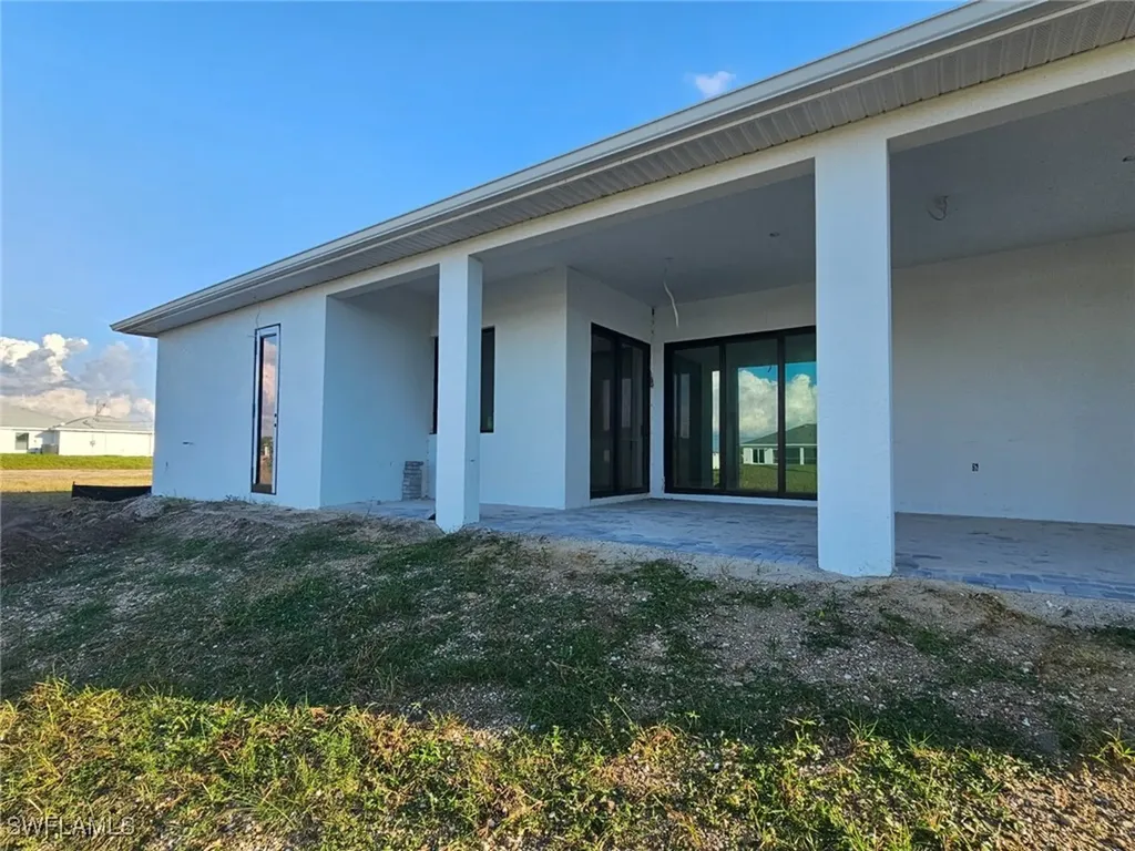 31 NW 19th Terrace Cape Coral FL 33993