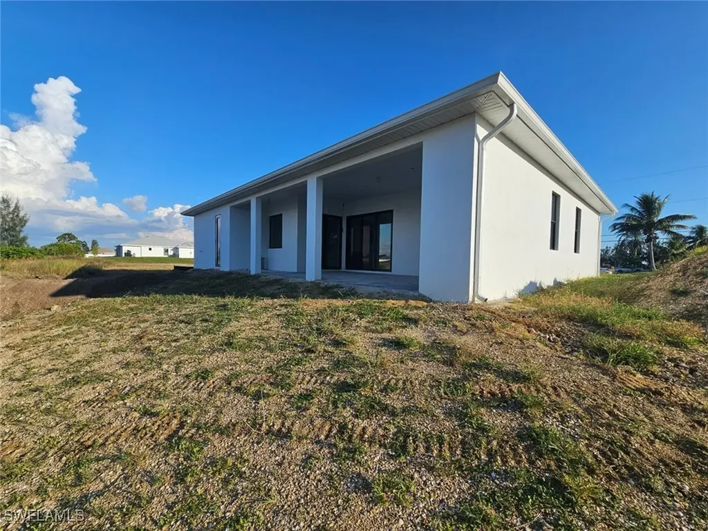 31 NW 19th Terrace Cape Coral FL 33993