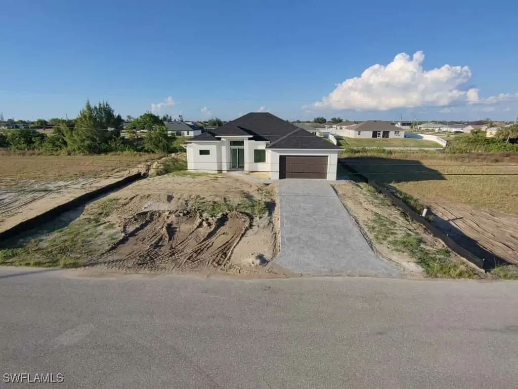 31 NW 19th Terrace Cape Coral FL 33993