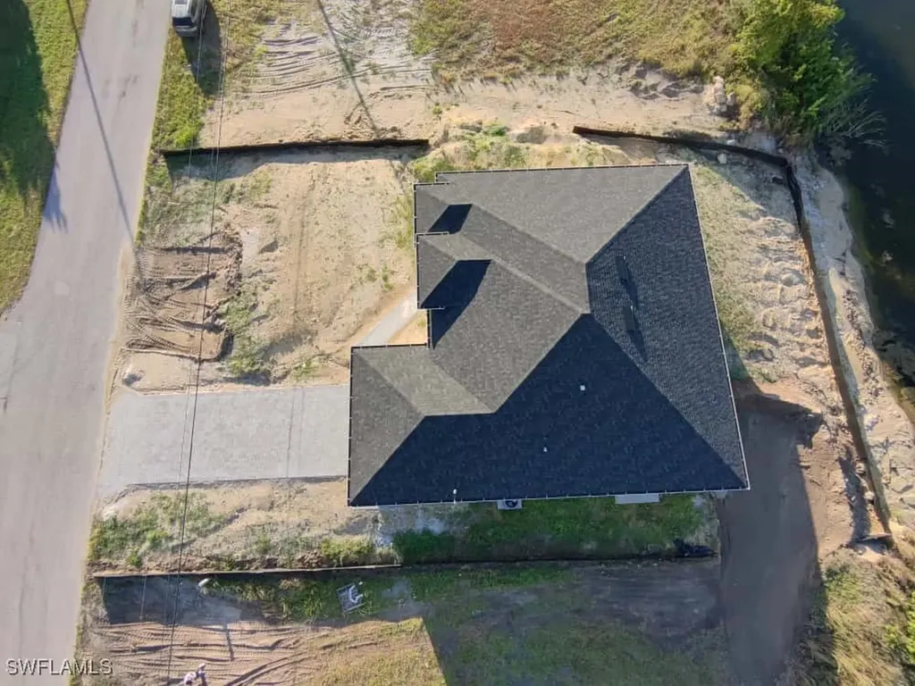 31 NW 19th Terrace Cape Coral FL 33993