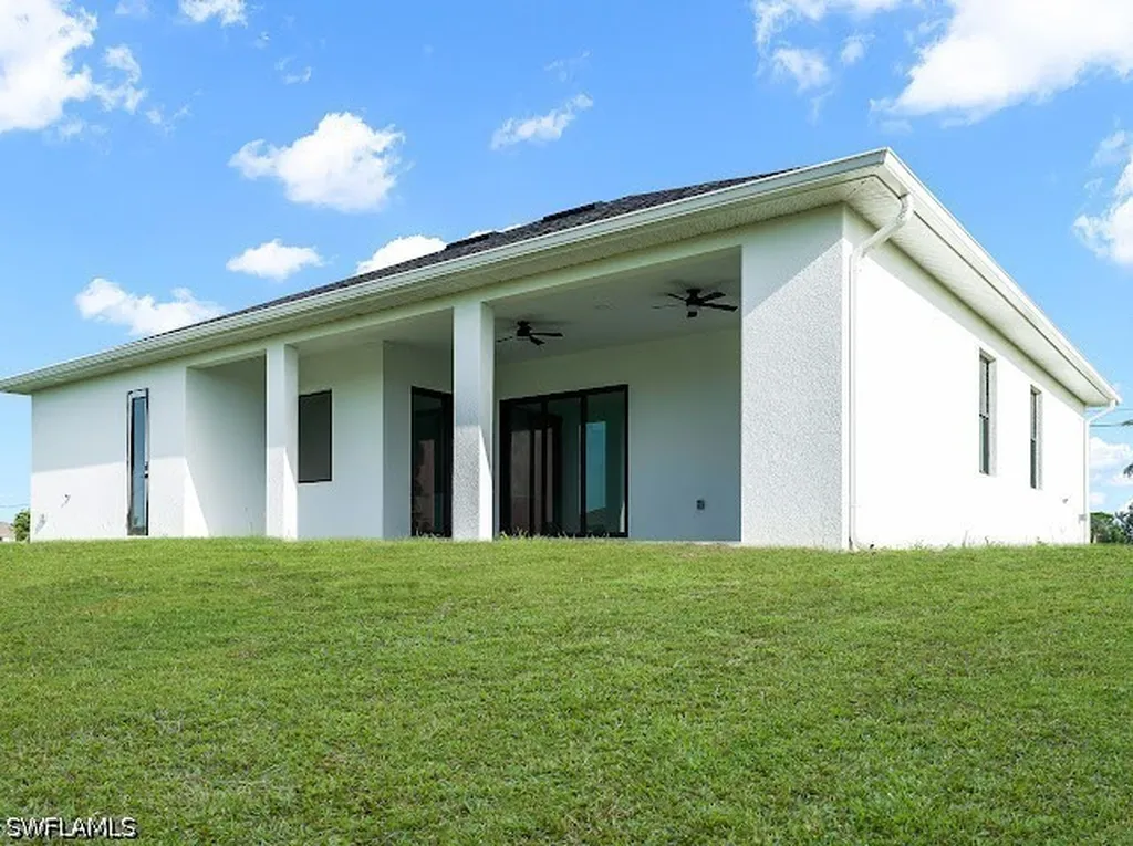 31 NW 19th Terrace Cape Coral FL 33993