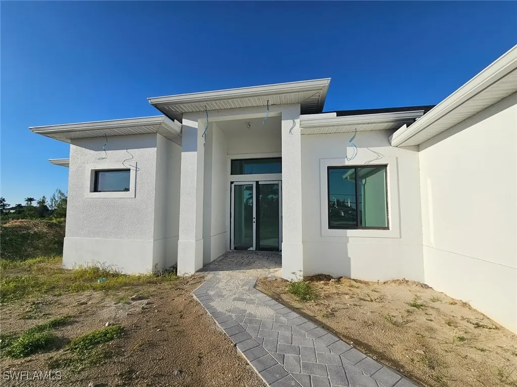 31 NW 19th Terrace Cape Coral FL 33993