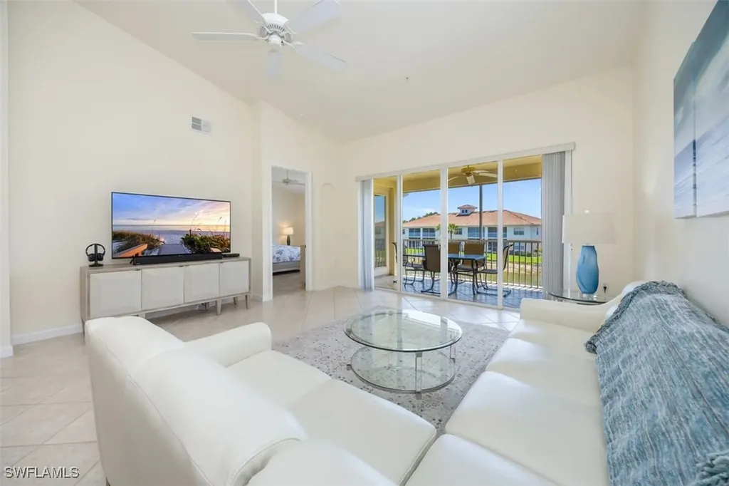 3057 Driftwood Way Naples FL 34109