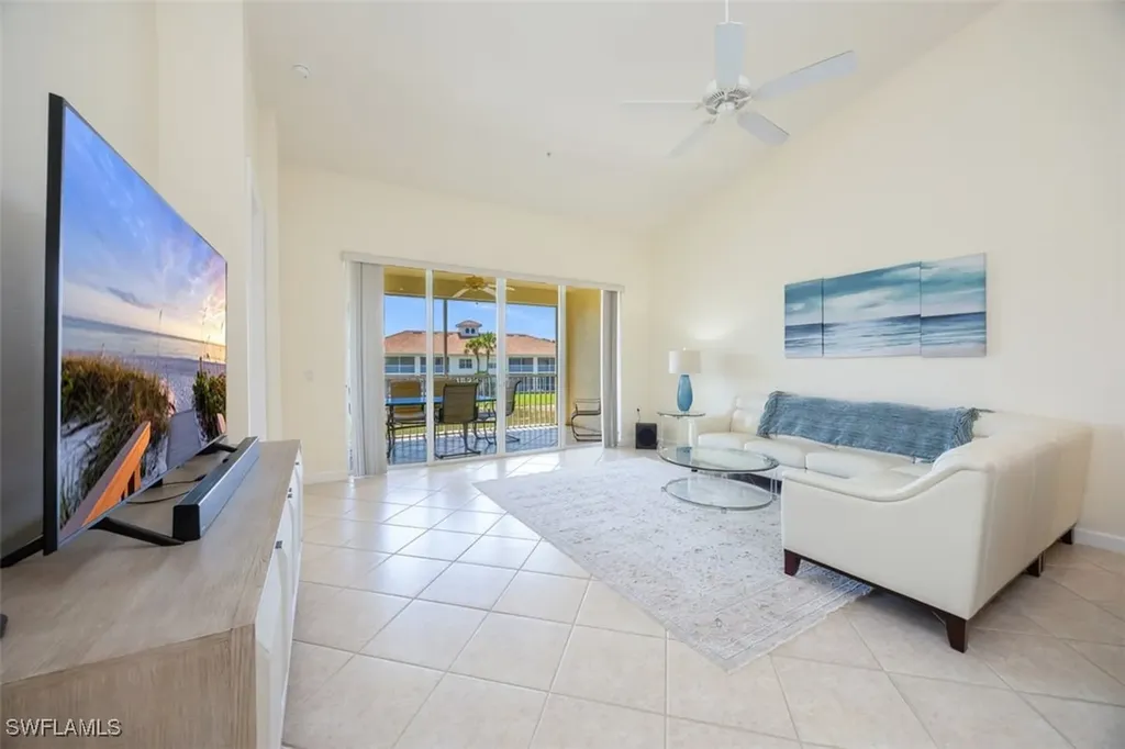 3057 Driftwood Way Naples FL 34109