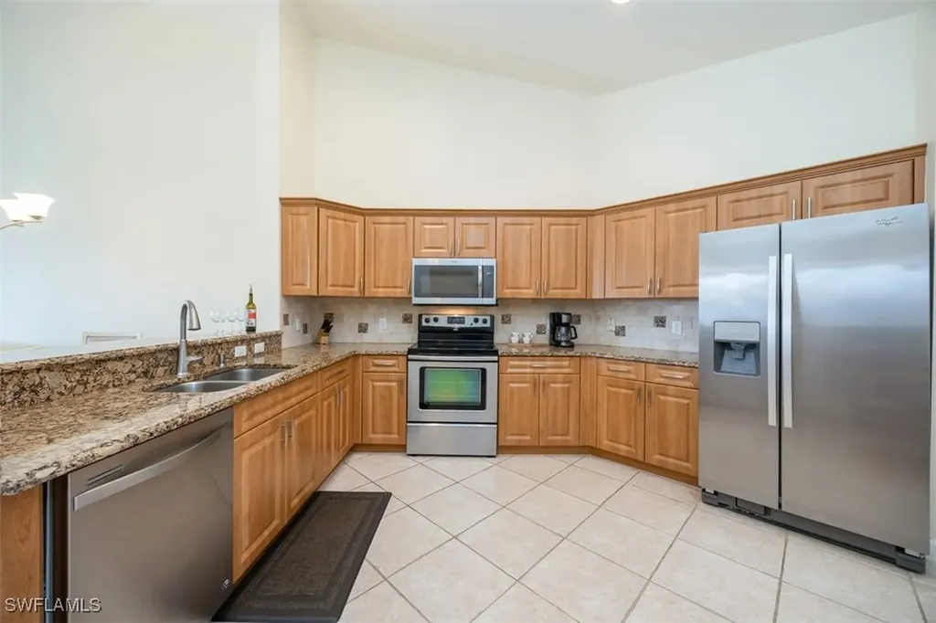 3057 Driftwood Way Naples FL 34109