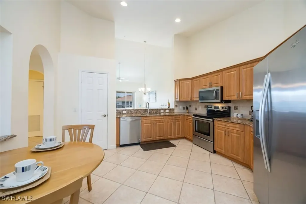 3057 Driftwood Way Naples FL 34109