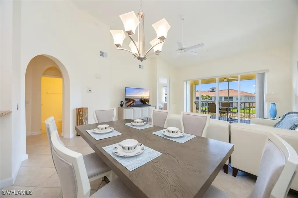 3057 Driftwood Way Naples FL 34109