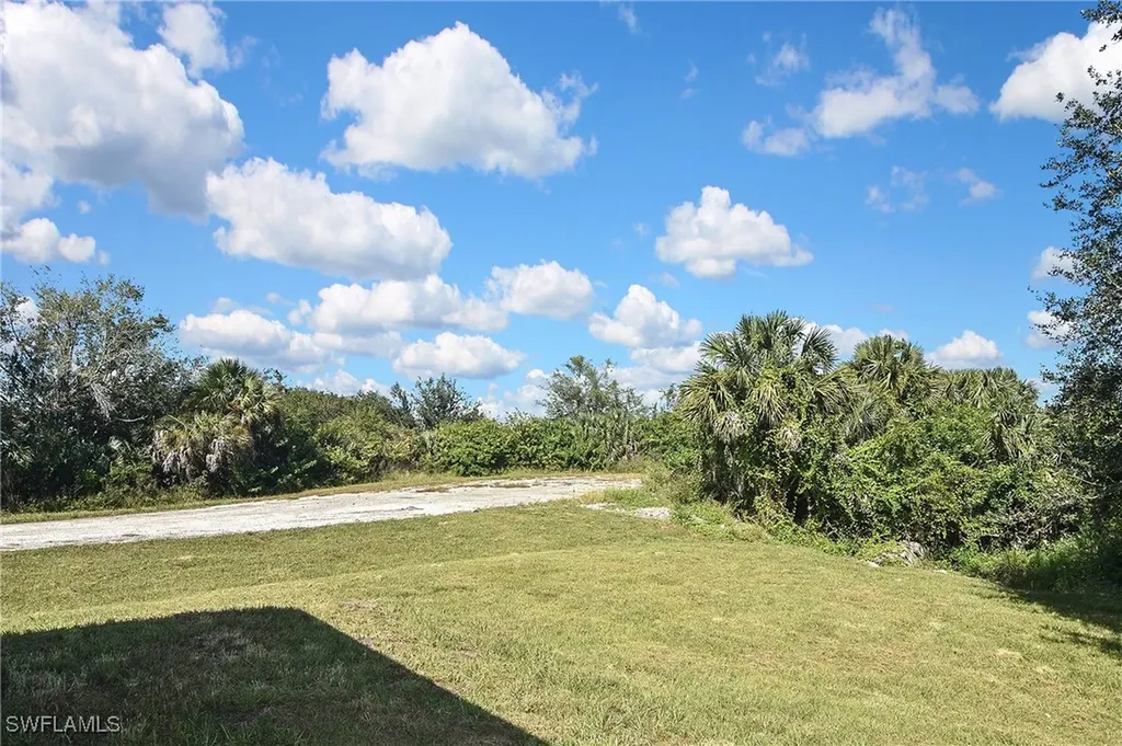 3306 1st Street SW Lehigh Acres FL 33976