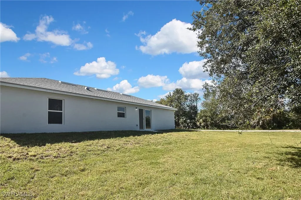 3306 1st Street SW Lehigh Acres FL 33976