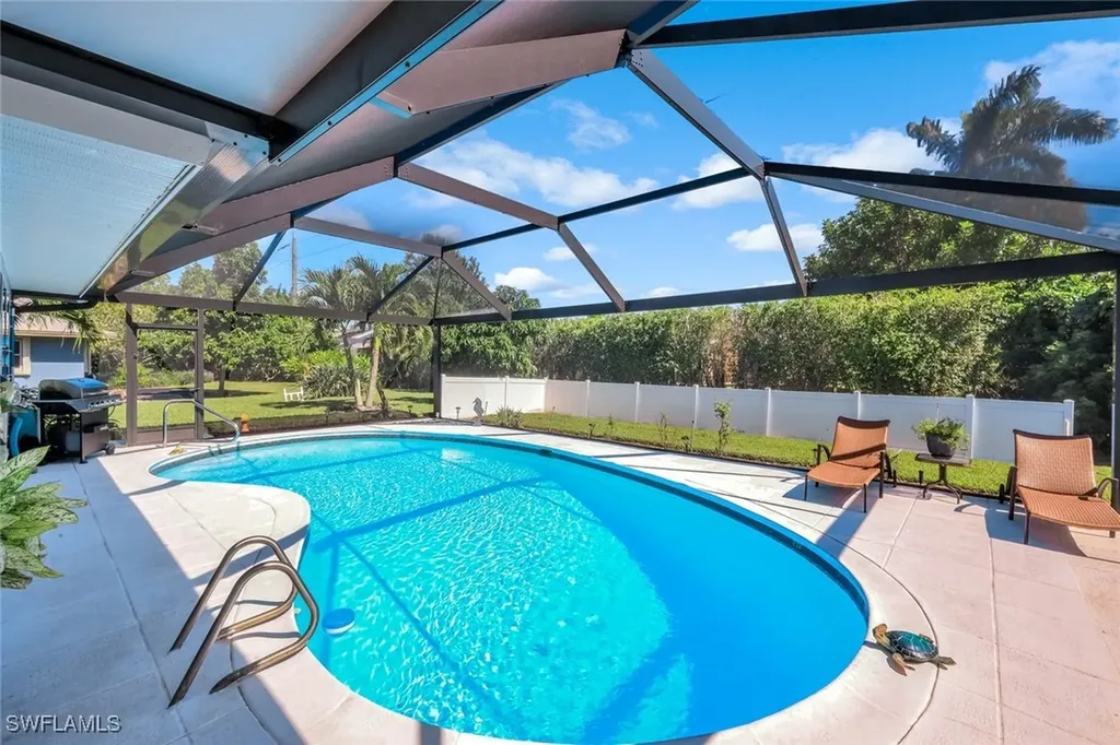 4459 Lakewood Boulevard Naples FL 34112