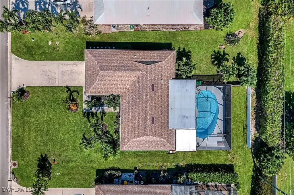 4459 Lakewood Boulevard Naples FL 34112