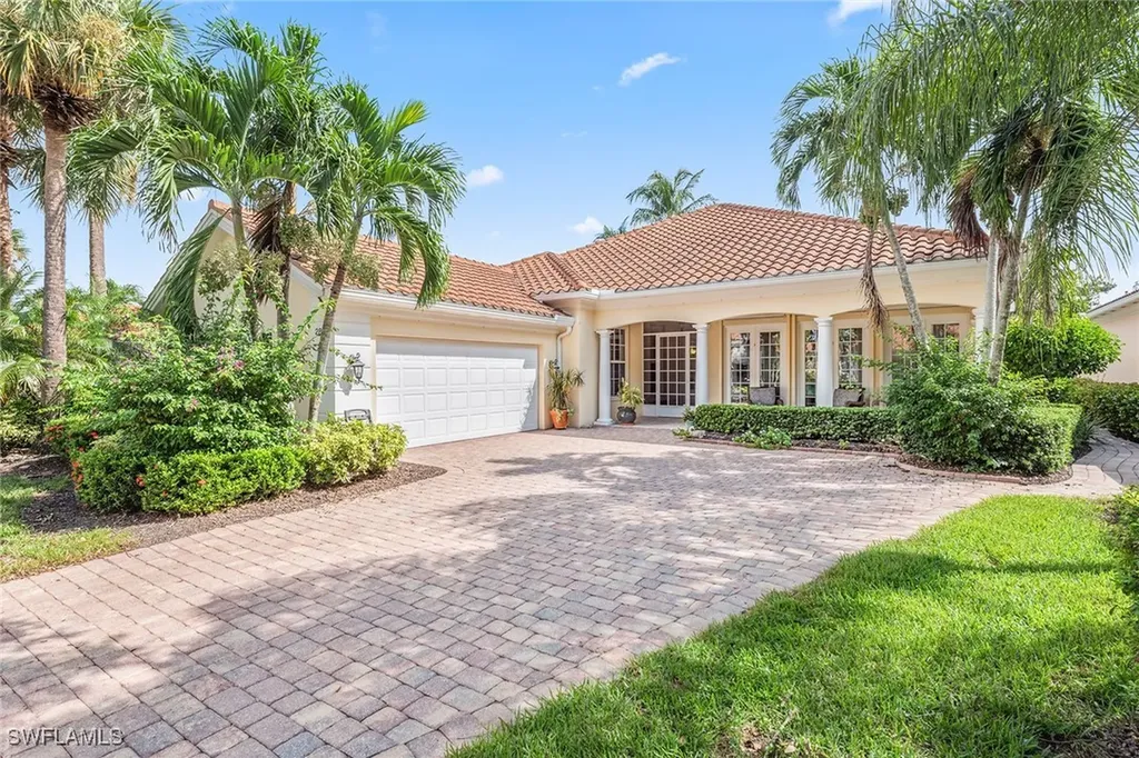2881 Hatteras Way Naples FL 34119