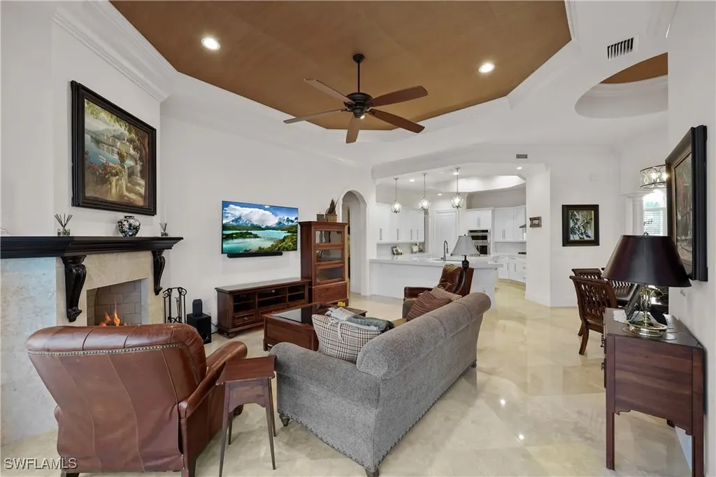 447 Egret Avenue Naples FL 34108
