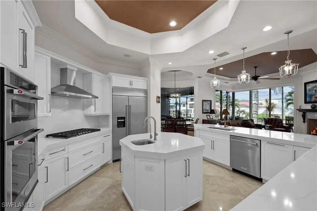 447 Egret Avenue Naples FL 34108
