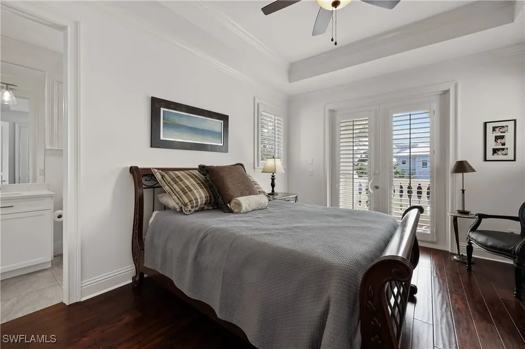 447 Egret Avenue Naples FL 34108