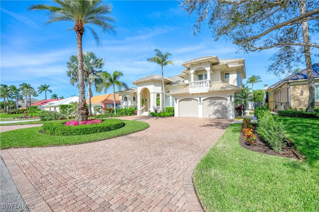 447 Egret Avenue Naples FL 34108
