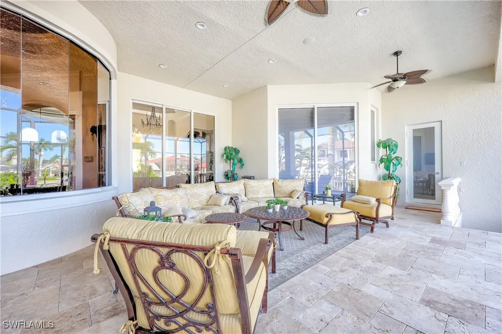447 Egret Avenue Naples FL 34108
