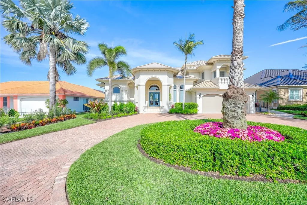 447 Egret Avenue Naples FL 34108