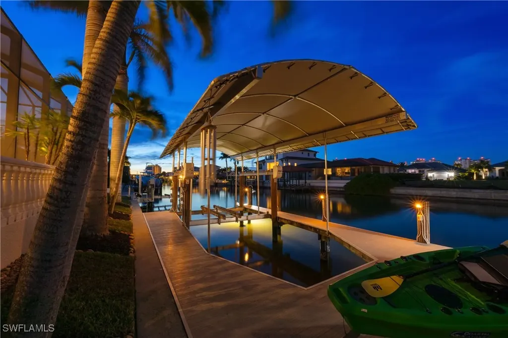447 Egret Avenue Naples FL 34108