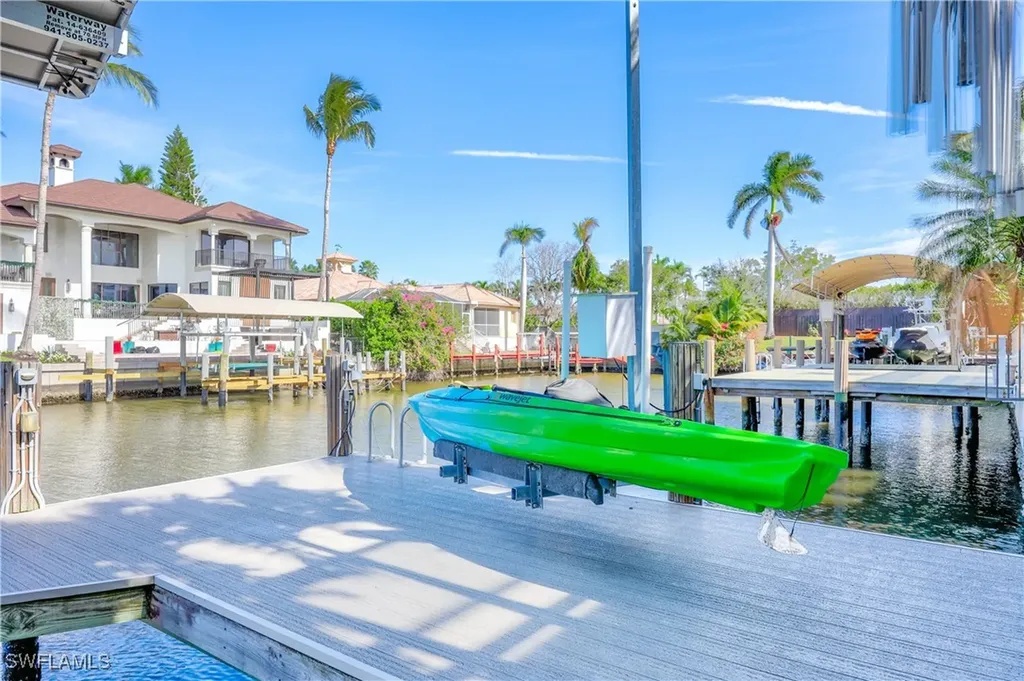 447 Egret Avenue Naples FL 34108