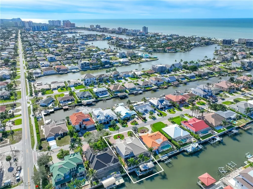 447 Egret Avenue Naples FL 34108