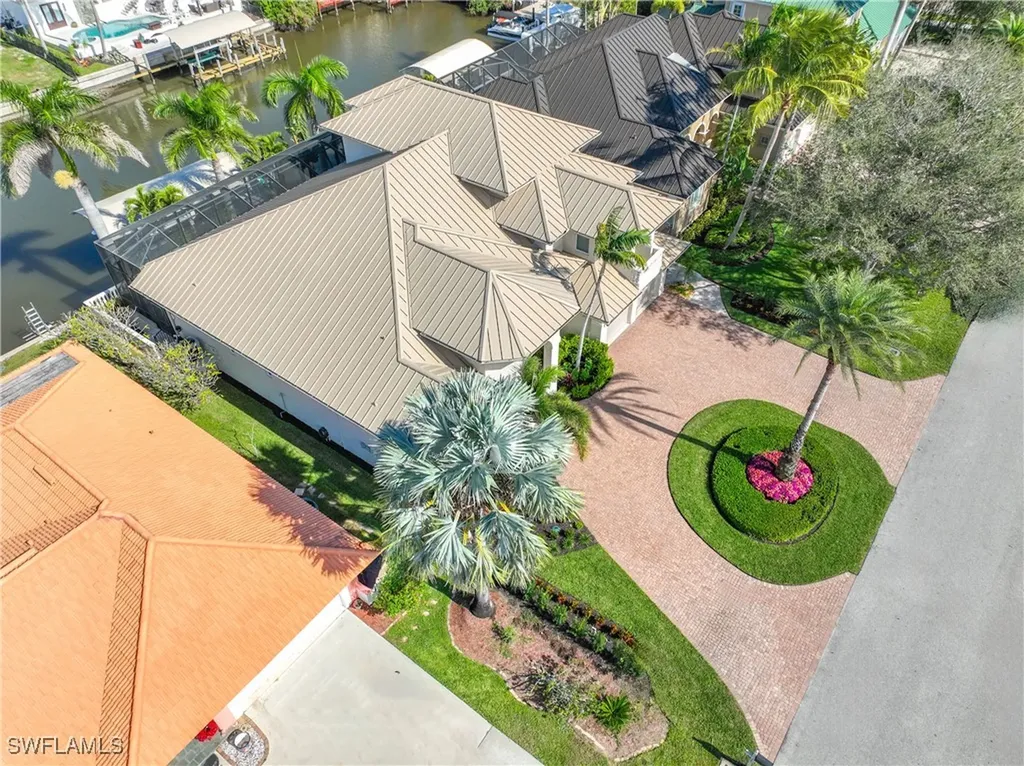 447 Egret Avenue Naples FL 34108
