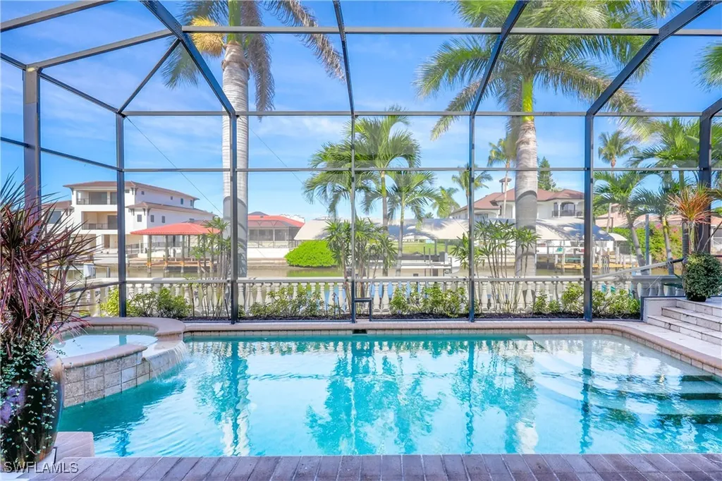 447 Egret Avenue Naples FL 34108