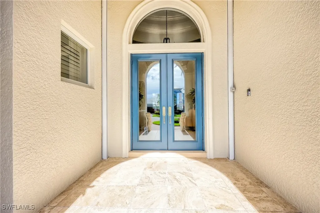 447 Egret Avenue Naples FL 34108